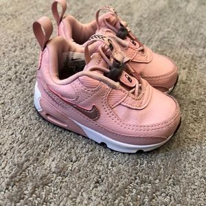 Pink toddler Nike air max